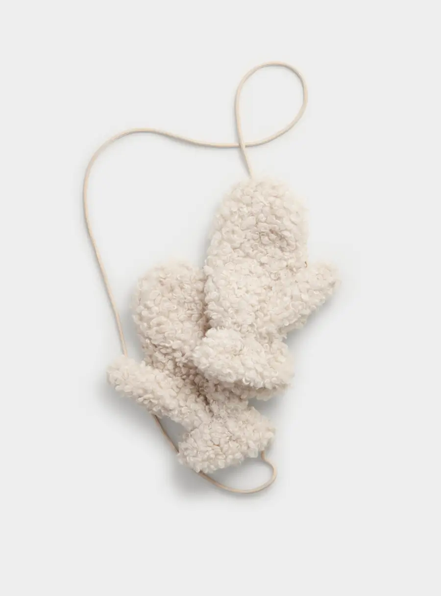 Варежки из искусственного меха на шнурке, Curled warm